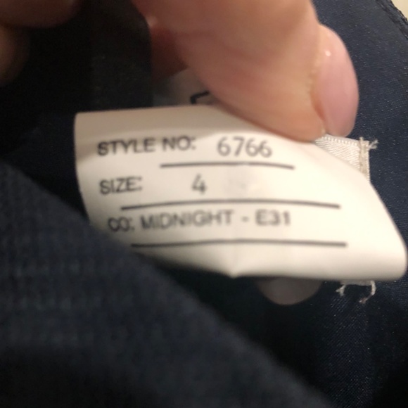 Formal gown - Picture 4 of 5